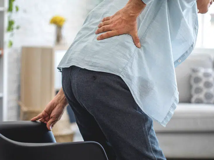 When Not to Ignore Lower Back Pain? Warning Signs You Shouldn’t Overlook 1 When Not to Ignore Lower Back Pain Warning Signs You Shouldn’t Overlook